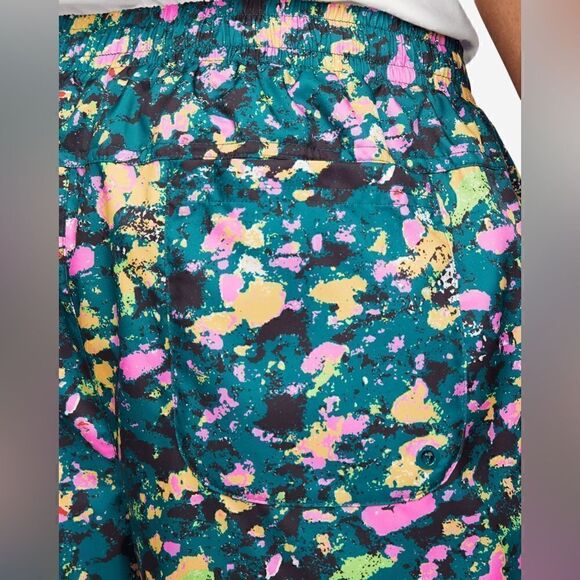 Nike Sportswear Trek Division Woven Flow Shorts - Picture 5 of 12